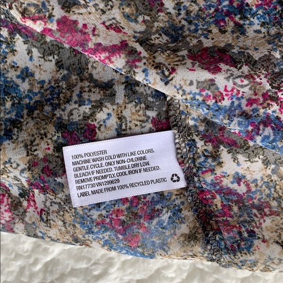 Beautiful dress - Picture 5 of 6